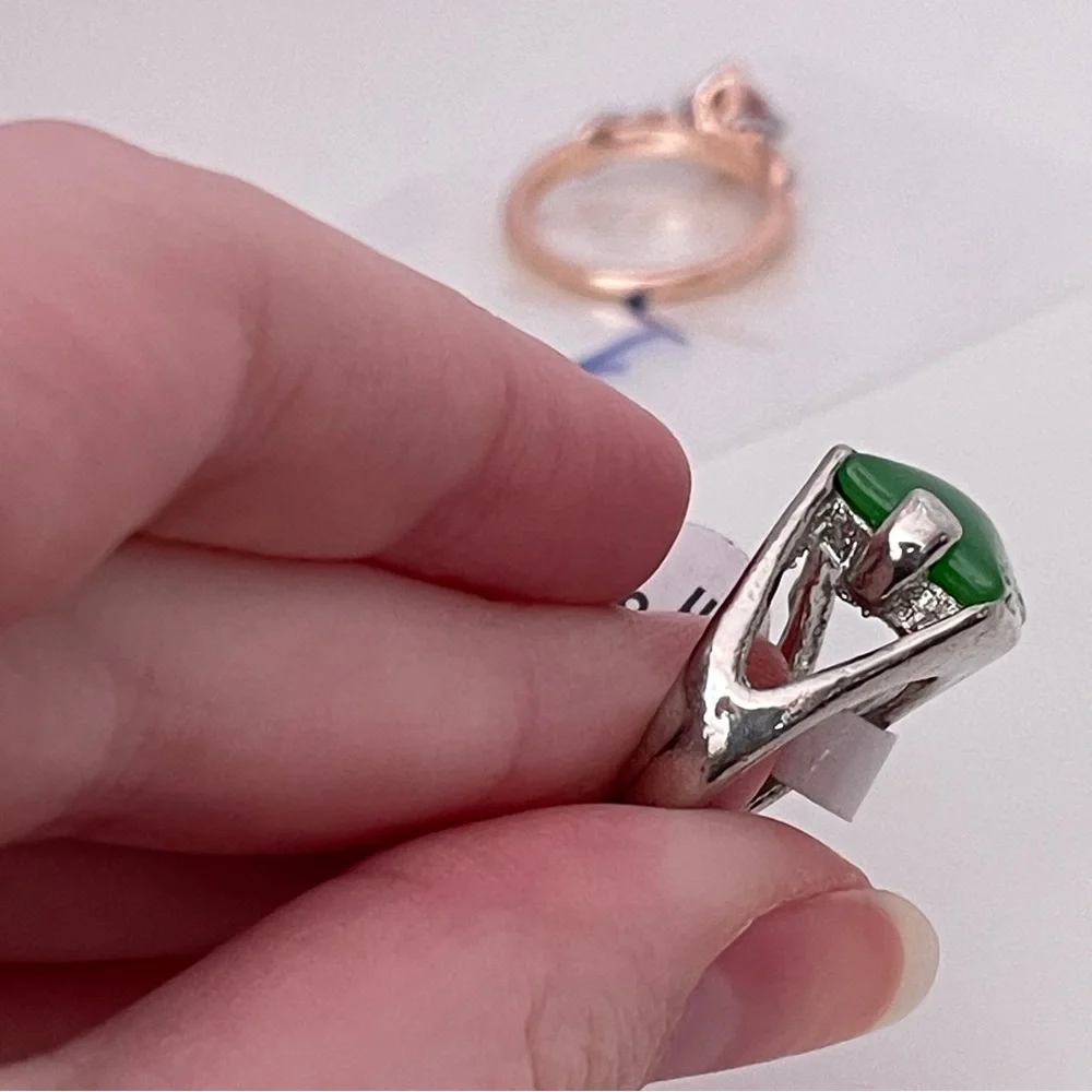 NWT Real Green STONE Silver Tone Preppy Classic KidCore Indie Statement Ring
